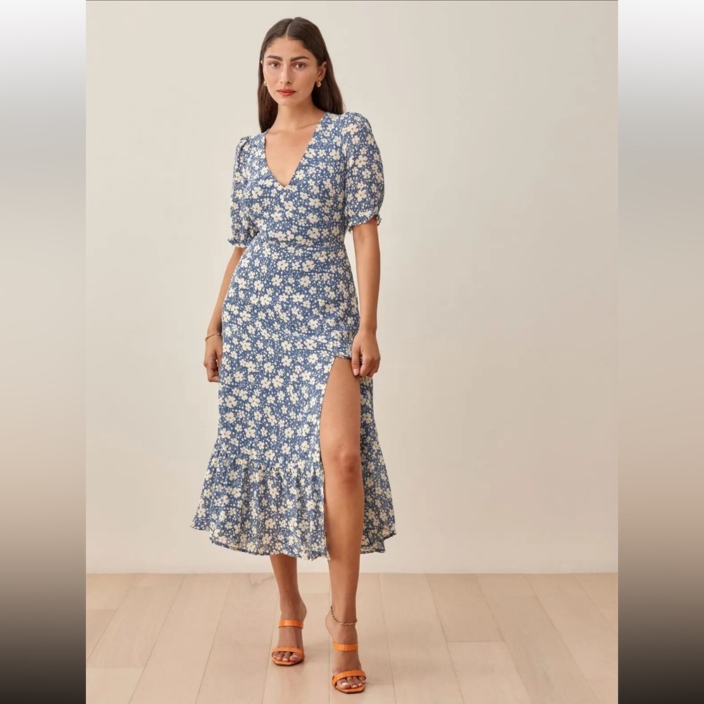 Reformation Blue Floral Midi Short sleeve Dress with Cream Daisies Occassion